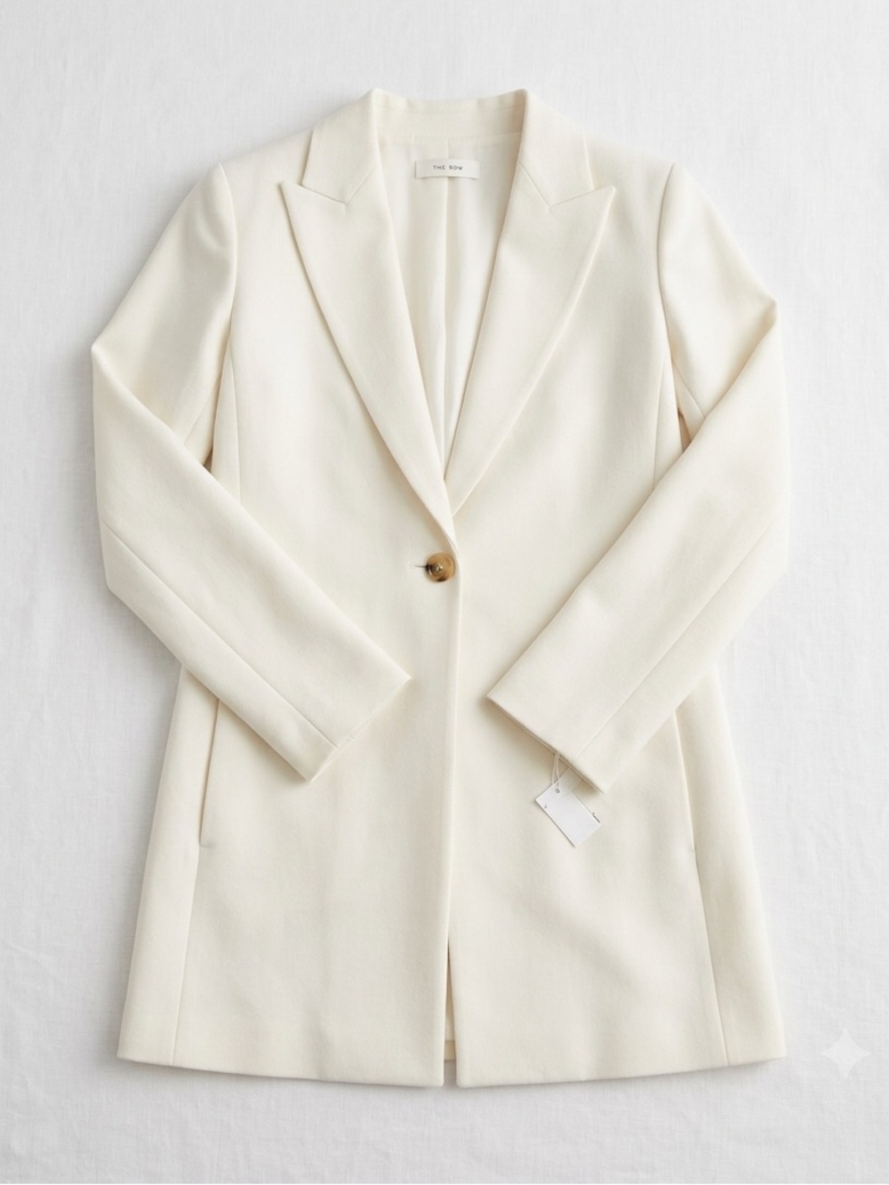 The Row - Cream Long Blazer - Size 4 - Style AC137
